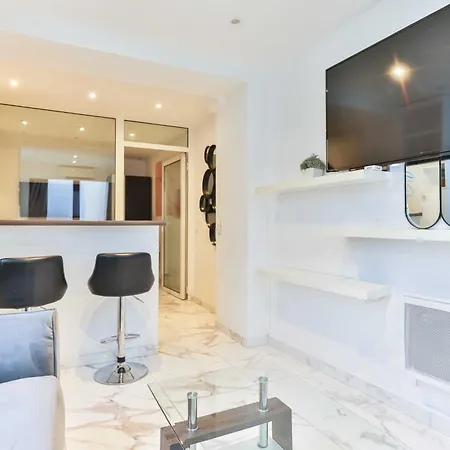 Cozy - 1br 4p - Eiffel Tower